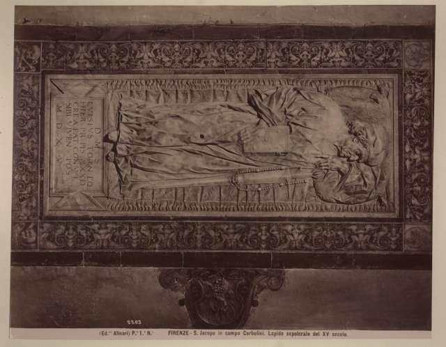 Alinari, Fratelli — Firenze - S. Jacopo in campo Corbolini. Lapide sepolcrale del XV secolo. — insieme